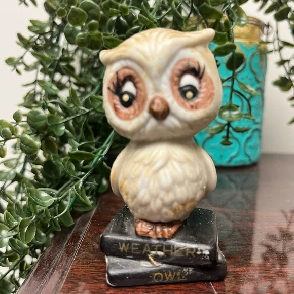 Vintage 1970’s Owl Figurine Weather Owl - Picture 5 of 5